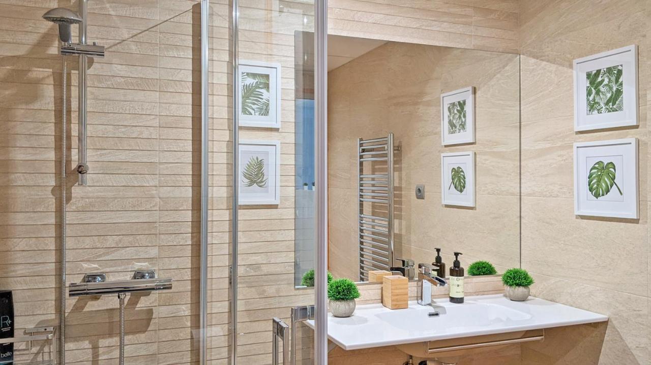 Mood Bilbao Apartamentos - New & Special المظهر الخارجي الصورة